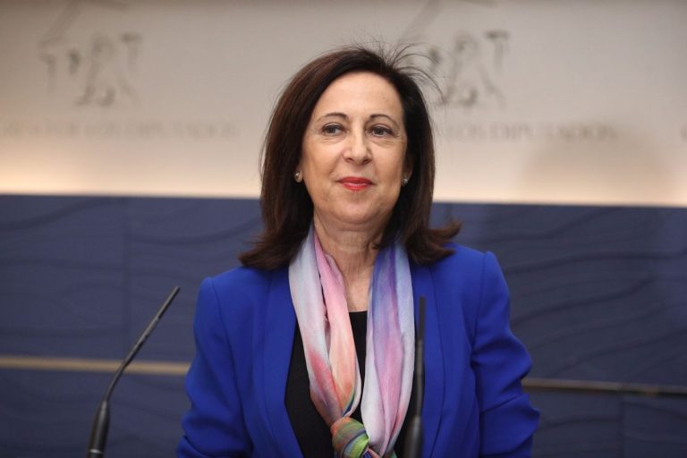 Defensa prepara una subida salarial de entre 20 y 40 euros para los militares