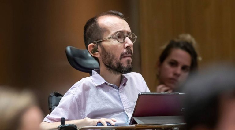 La Sanidad le juega una mala pasada a Pablo Echenique y las redes responden