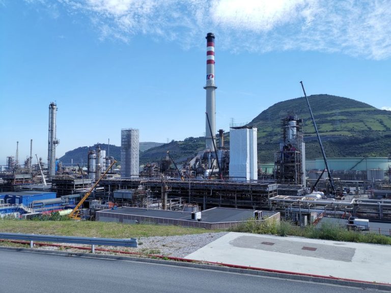 La plantilla de Petronor se concentrará por el cumplimiento de los acuerdos