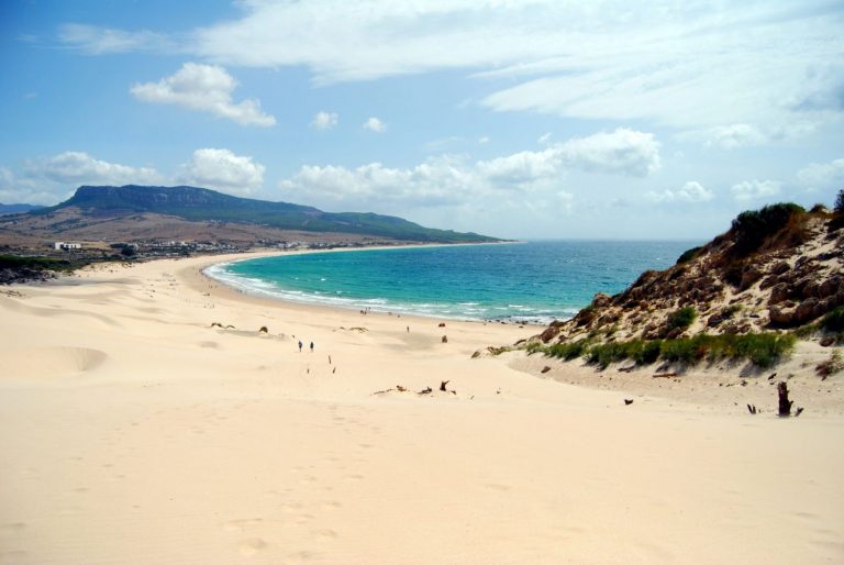 Playas de España raras e increíblemente desconocidas que tienes que visitar