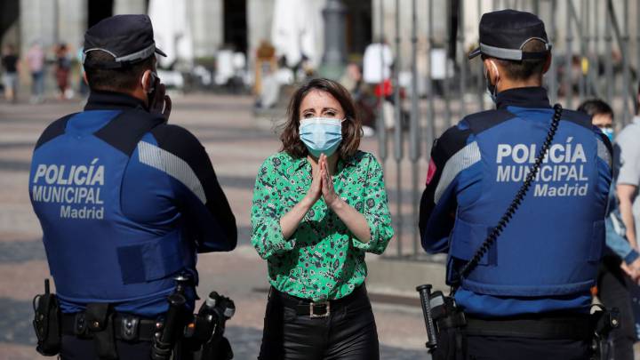 Policías y control acceso al Centro, plan de Madrid contra aglomeraciones en Semana Santa