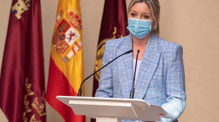 PSOE y Cs acusan al PP de intentar «comprar» a diputados en Murcia