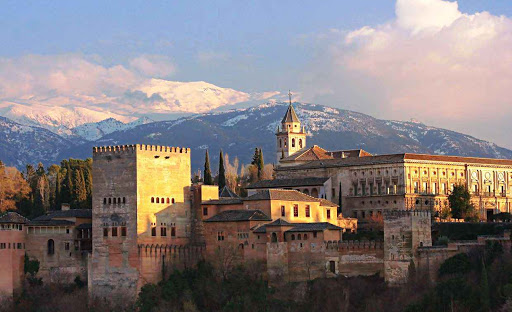 Estos son los pueblos más bonitos de España para visitar en primavera