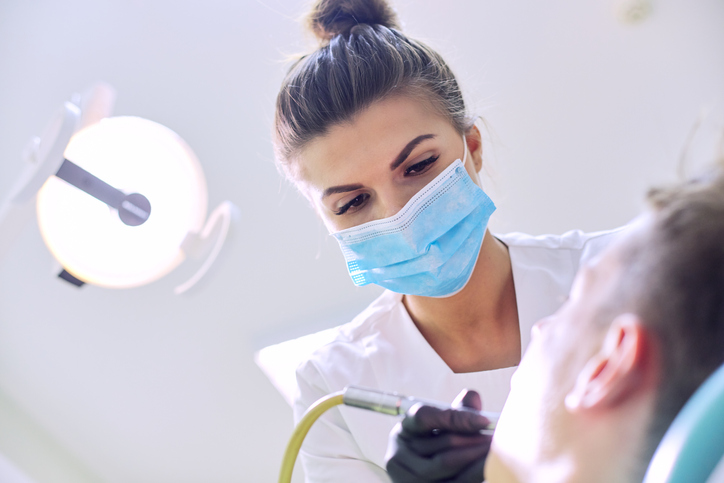 Tratamiento Contra Enfermedades Por Implante Dental