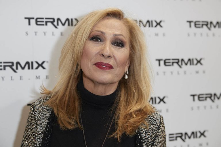 Rosa Benito se emociona ante la confesión de Rocío Carrasco
