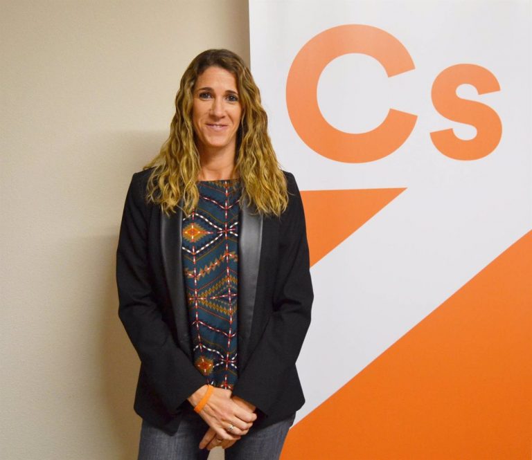 La senadora Ruth Goñi, tras dejar Cs, acusa a la cúpula de «transfuguismo»
