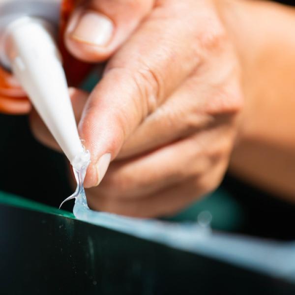 Métodos Eficaces Para Quitar La Silicona Y No Morir En El Intento 