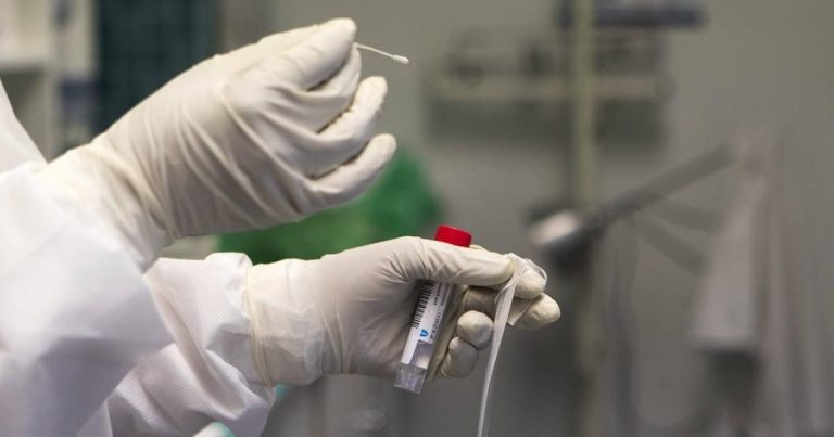 Sanidad registra 4.994 nuevos casos de Covid-19 y 106 muertes