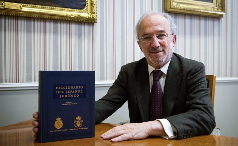 La RAE trabajará para «clarificar» el lenguaje jurídico