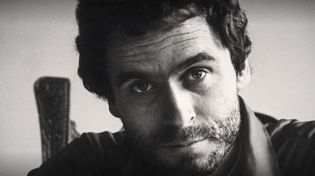 Theodor “Ted” Bundy (Sagitario):