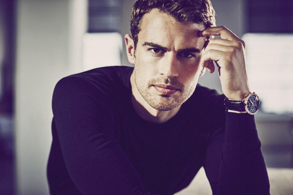 Theo James La Mujer Del Viajero Del Tiempo