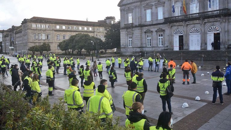 Trabajadores de Ence «intensifican» protestas en Pontevedra