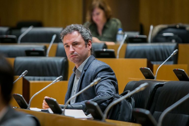 Cs pide al Gobierno que aclare dónde están las 30.000 vacunas «desaparecidas»