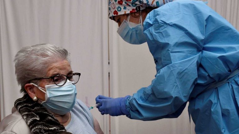 Los casos repuntan a 237 nuevos contagios en Valencia y se notifican 9 fallecidos