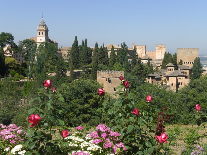 Granada, La Joya Árabe De Andalucía