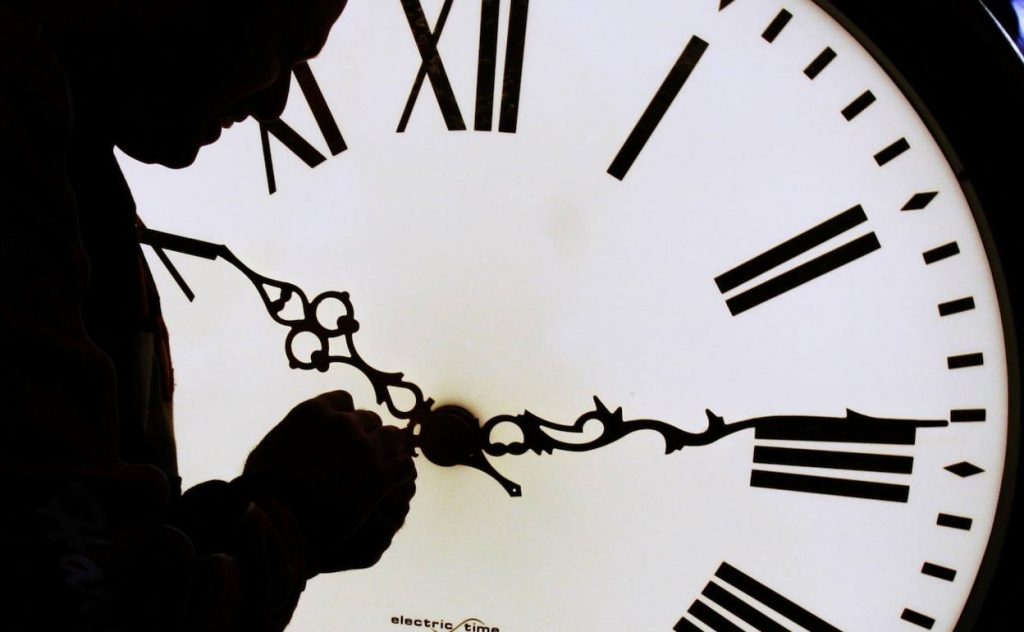 Cambio De Hora: ¿Se Adelanta O Se Atrasa Una Hora?