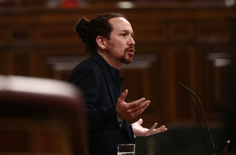 Iglesias detecta «enorme indignación» con la Casa Real