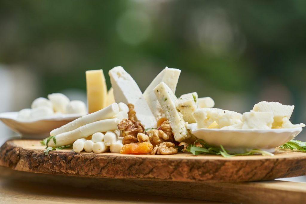 Cómo Distinguir Un Queso Artesanal De Uno Industrial