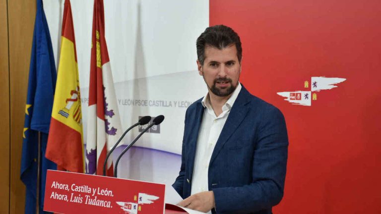 Castilla y León afronta este lunes una «histórica» moción de censura