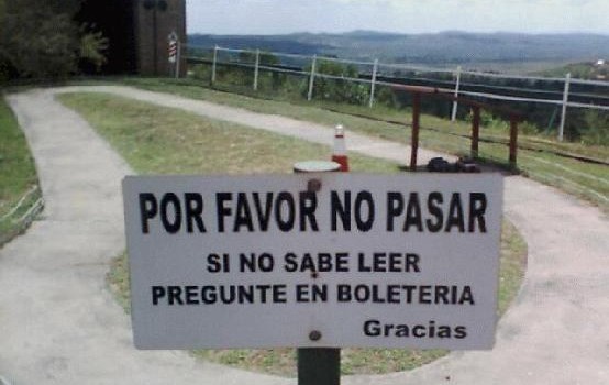 14 Carteles Redundantes Que Mirarás Dos Veces