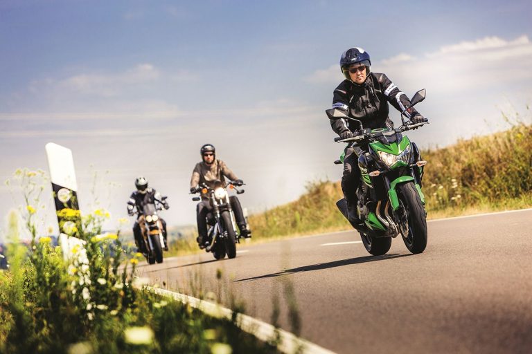 Consejos DEKRA para la temporada de las motos