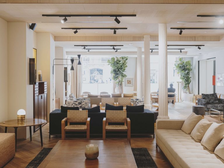 Un renovado Hotel Regina reabre sus puertas al "nuevo viajero"