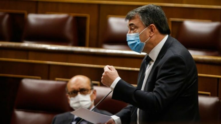PNV lamenta las «decisiones precipitadas» sobre AstraZeneca y el fin del estado de alarma