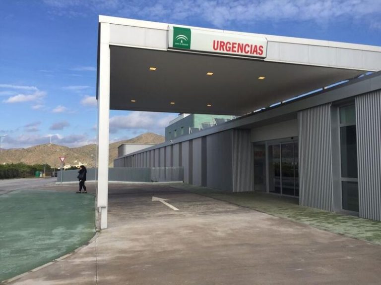 Heridas seis personas en el incendio de una casa en Pizarra (Málaga)