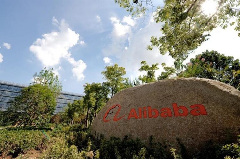 Alibaba se dispara en Bolsa tras la multa por monopolio de 2.335 millones impuesta por China