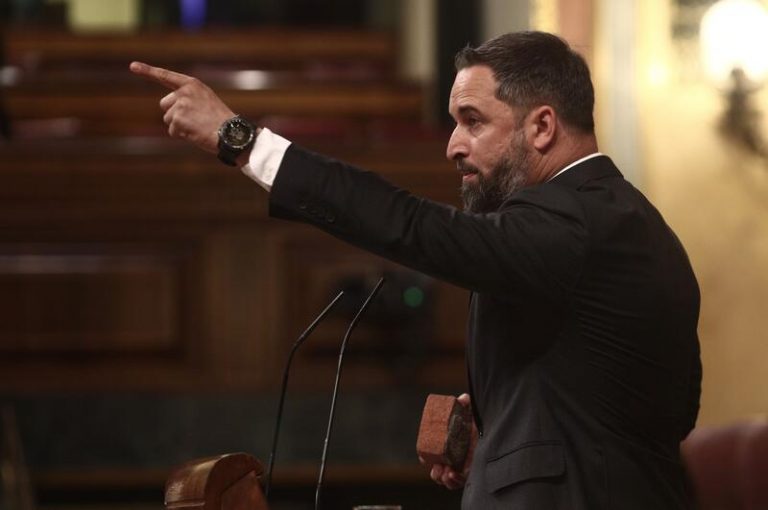 Abascal acusa al PP de «cómplice» en el «ataque a las libertades» con el estado de alarma