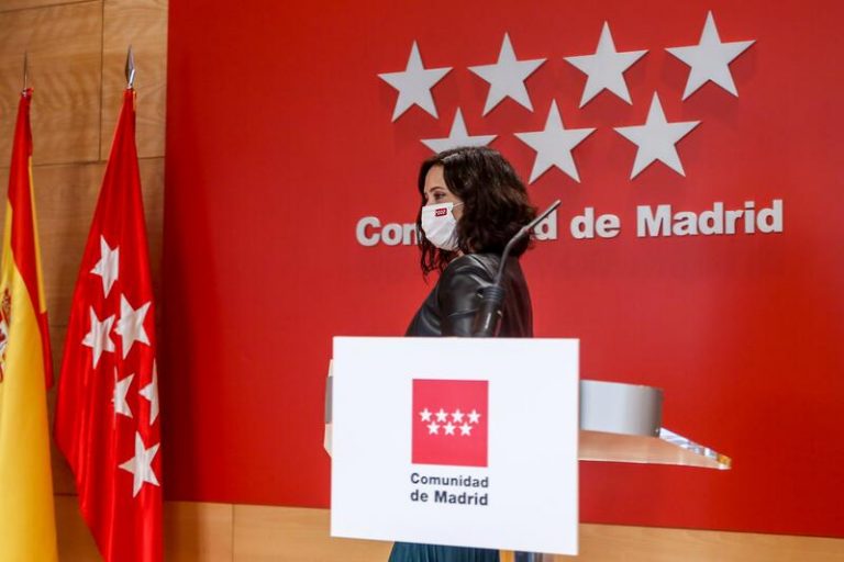 Ayuso mantendrá el toque de queda hasta que se controle el virus