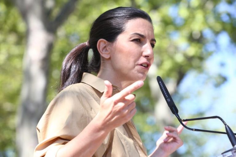 Monasterio duda de las cartas amenazantes a Iglesias y Marlaska: «Del Gobierno no nos creemos nada»