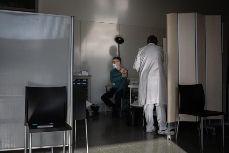 Cataluña registra 1.581 casos y 15 muertes en las últimas 24 horas