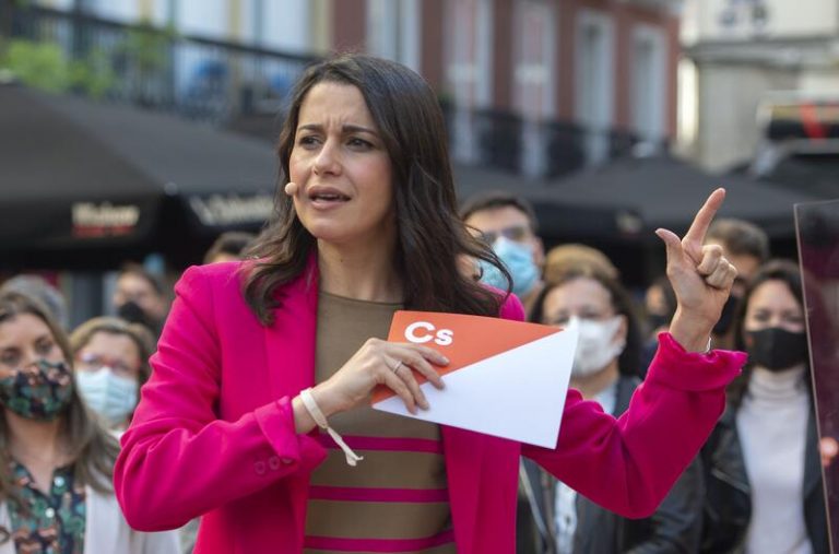 Arrimadas lamenta que los partidos no firmen el manifiesto de Bal contra la violencia