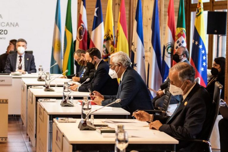 Portugal reabre este sábado la frontera con España, cerrada desde enero
