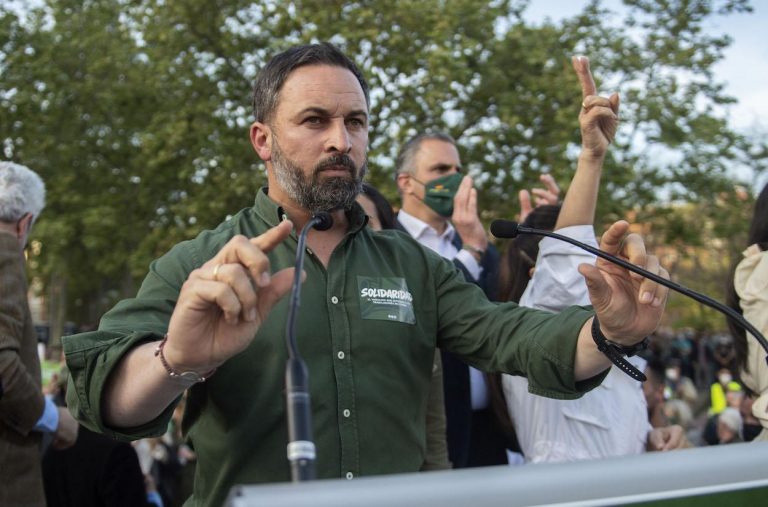 Abascal llama a Iglesias «criminal»