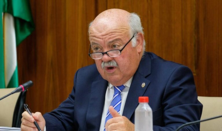 Aguirre dice que el rechazo a Astrazeneca en Andalucía es de un 20%