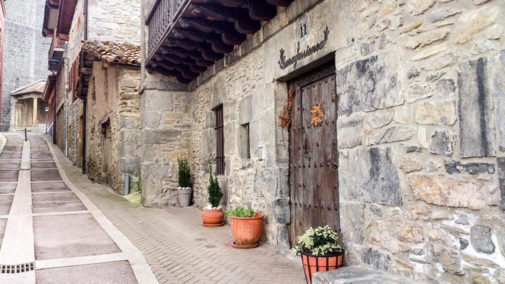 Aia Pueblos De España Capital Del Turismo Rural 2021