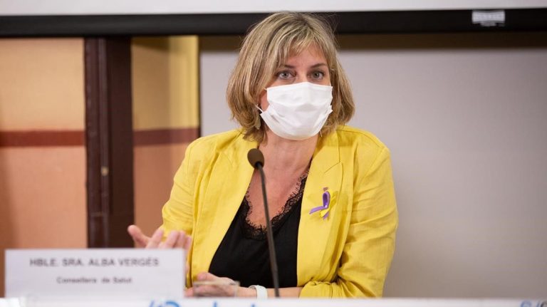 El PP catalán acusa a la responsable de Salud de hacer «políticas de odio»
