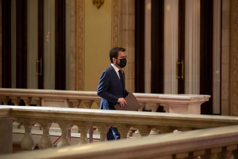 Aragonès pide al Gobierno no impugnar el decreto catalán de fondos europeos