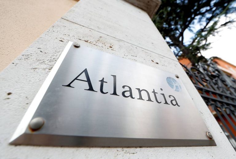 ACS contrata a Société Générale para pujar por las autopistas italianas de Atlantia