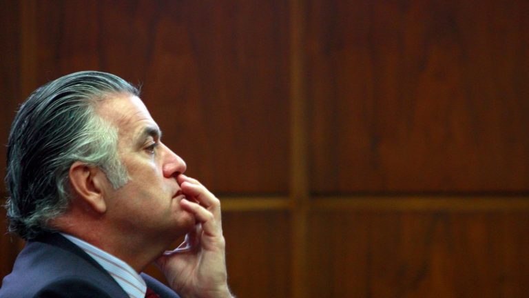 Peritos de Hacienda: El PP no tiene que declarar las donaciones de la caja ‘b’