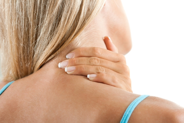 ¿Cómo aliviar el dolor de cuello?