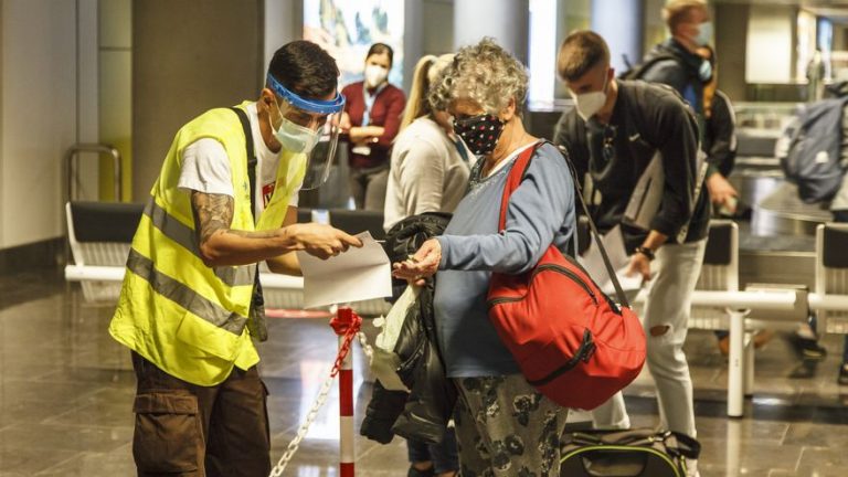 Canarias mantendrá el control de pasajeros nacionales durante el estado de alarma