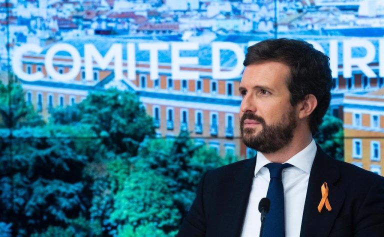 Casado dice que «ofreció todo» a Arrimadas, pero eligió a Sánchez