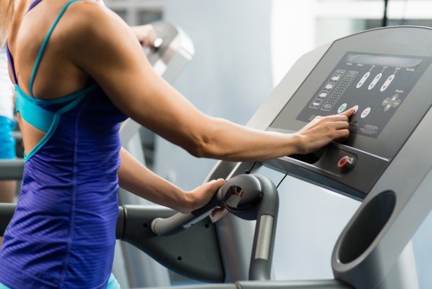 ¿Cuál Es La Realidad De Usar La Cinta De Correr Con El Método 12-3-30, Para Perder Kilos?