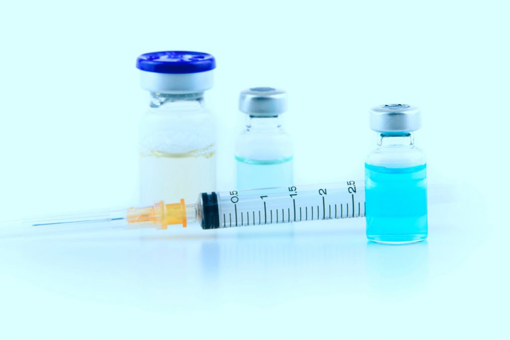 Pfizer, Moderna, Janssen, Astrazeneca: Riesgos Y Beneficios De Las Vacunas Según La Edad