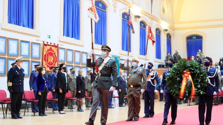 Defensa rinde homenaje a los 27 fallecidos de las Fuerzas Armadas por Covid-19