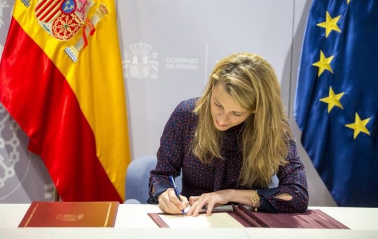 Díaz: La digitalización no puede seguir asentándose en la «degradación del trabajo»