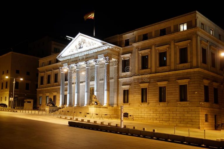 PSOE pedirá al Congreso reformas para limitar el transfuguismo